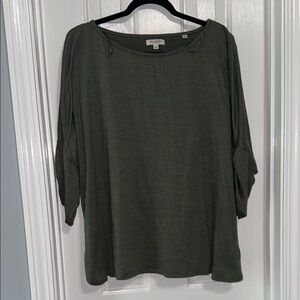 Max Studio Women's Green Top